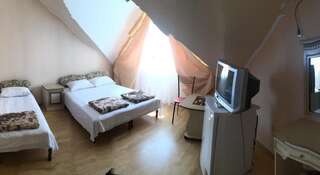 Гостиница Guest House Alina Лермонтово Стандартный четырехместный номер-5